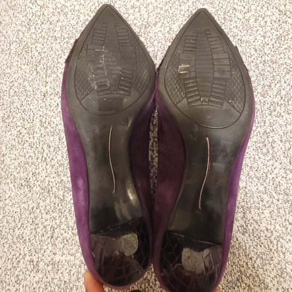 Bandolino | Purple | Suede | Pointed-Toe | Kitten Heels | Size 6.5 M - Picture 10 of 10